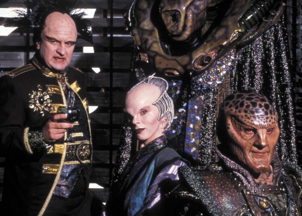 #30. Babylon 5 (1993–1998)
